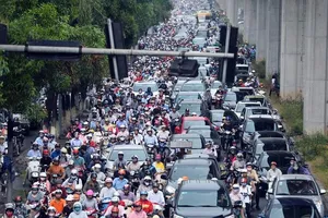 Mới: Ô tô trên 7 chỗ và xe máy phải dán nhãn năng lượng