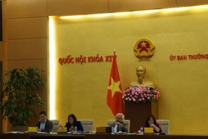 Thầy giáo cũng xâm hại học sinh