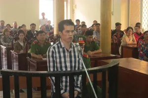 Giết vợ dã man vì nghi ngoại tình rồi tự sát