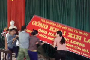 Người nhà nạn nhân phản đối xin lỗi ông Hàn Đức Long