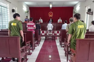 Cha được đề nghị án treo, các con yêu cầu… bỏ tù