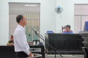 Cựu công an ‘ăn chặn’ kỳ nam của phu trầm kêu oan