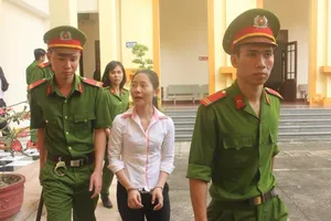 Bị cáo có 37 LS bào chữa bị đề nghị 12-13 năm tù