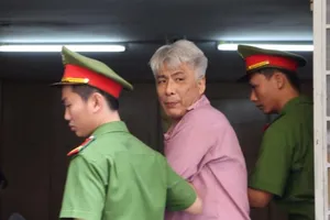 Một người Hàn bị đồng hương khống chế đòi nợ 