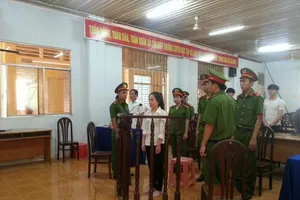 Chiêu trộm vàng trong két tinh vi của cô em gái ruột