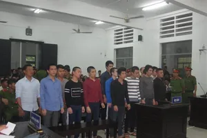 Nhóm thanh niên quyết chiến, 1 người chết 19 người hầu tòa