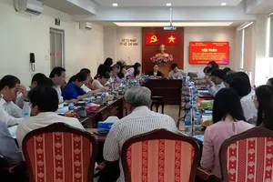 Lộ bí mật đời tư từ việc 'đòi' phiếu lý lịch tư pháp số 2