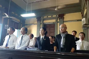 Đang xử vụ ly hôn của vợ chồng ông Đặng Lê Nguyên Vũ