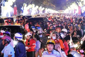 Trung tâm TP kẹt cứng trong đêm Noel