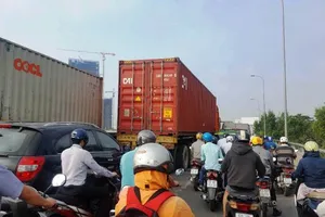 Vành đai 2 kẹt cứng