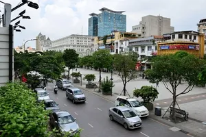 Cấm tất cả các loại xe lưu thông vào đường Nguyễn Huệ