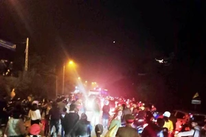 Hàng vạn người đi xem lễ hội Lồng Tồng ATK Định Hóa