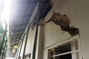 Lo sợ sập nhà khi công trình sát vách thi công