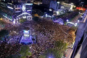 Cấm lưu thông vào đường Nguyễn Huệ hai ngày 8 và 9-6