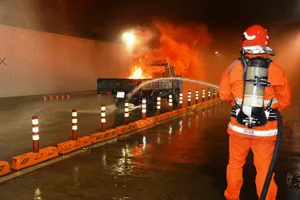 Phải làm gì khi bị tai nạn trong đường hầm sông Sài Gòn?