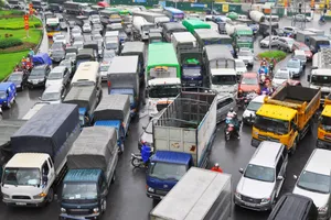 Cấm xe tải vào nội đô để phục vụ cổ vũ bóng đá