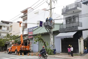 TP.HCM: Vẫn còn 2.000 hộ dân bị cúp điện
