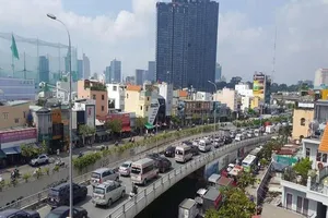 TP.HCM yêu cầu đảm bảo an toàn giao thông trước các trường học