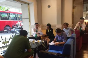 Nhiều vụ taxi giả dạng 'chặt chém' khách ở Tân Sơn Nhất