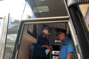 Tài xế sẽ bị kiểm tra phù hiệu thông qua mã QR Code