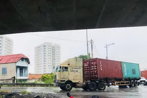 Kiểm tra dự án xây dựng nút giao thông Mỹ Thủy 