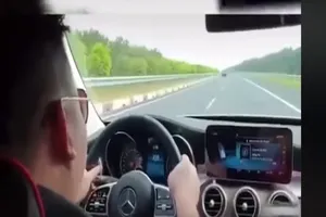 Người đàn ông chạy 234 km/giờ trên cao tốc Long Thành-Dầu Giây