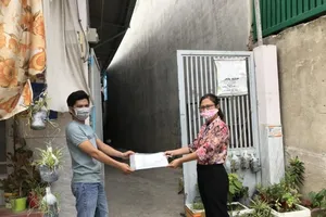 COVID-19: Phường lập tổ phản ứng nhanh xử lý hồ sơ cho dân