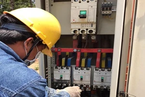 Người dân cần đề phòng tai nạn điện trong mưa giông