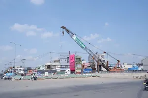 Cận cảnh hầm chui An Sương tăng tốc thi công mùa dịch