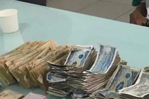 Cụ ông ăn xin có 12 chứng minh thư