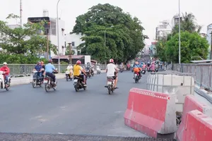 Cận cảnh cầu Chữ Y sắp hoàn thiện