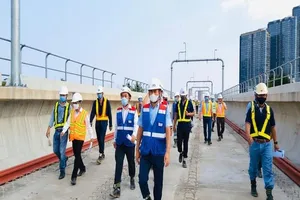 Kiểm tra tiến độ tuyến metro số 1