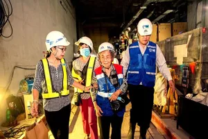 Ủy ban MTTQ Việt Nam TP.HCM thăm tuyến metro số 1