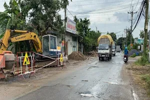 Yêu cầu đình chỉ thi công 1 dự án vì công trường bầy hầy