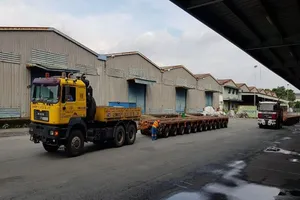 Cận cảnh xe siêu khủng chở tàu metro số 1