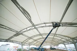 11/11 mái nhà ga trên tuyến metro số 1 đã hoàn thành