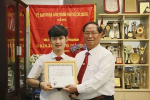 Tài xế Vinasun trả lại 500 triệu đồng cho khách hàng bỏ quên