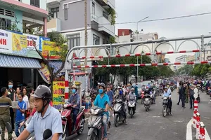 Chính thức thông xe cầu sắt An Phú Đông