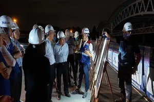 Bộ Kế hoạch và Đầu tư kiểm tra tiến độ tuyến metro số 1