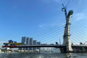 Cầu Thủ Thiêm 2: Lắp đặt đốt dầm thép trước ngày 30-4