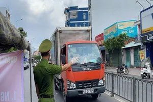 Lãnh đạo Sở GTVT thị sát các chốt chống dịch ở quận Gò Vấp, TP.HCM