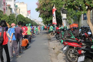 TP.HCM có 800 điểm xét nghiệm y tế lưu động miễn phí cho shipper