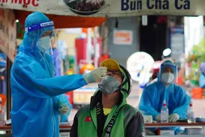 Một hãng công nghệ tập huấn để shipper tự xét nghiệm cho nhau