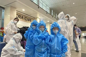 Gần 500 người dân Thái Nguyên được tỉnh đón về quê