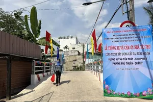 Cận cảnh hàng loạt cầu, đường ở quận 7 được mở rộng