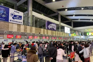 Người dân ùn ùn quay trở lại miền Nam sau kỳ nghỉ Tết