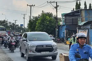 Hạn chế qua cầu Ông Thìn để phục vụ kiểm định lập dự án mở rộng quốc lộ 50