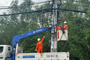 TP.HCM đảm bảo cung ứng điện, an toàn trong mùa mưa bão
