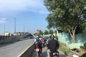 Cấm các phương tiện lưu thông trên cầu Mỹ Thủy 1 và 2, TP Thủ Đức