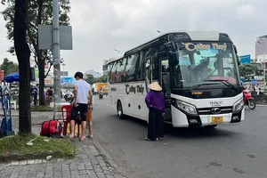 Sở GTVT TP.HCM được giao chủ trì xử lý 'xe dù, bến cóc'